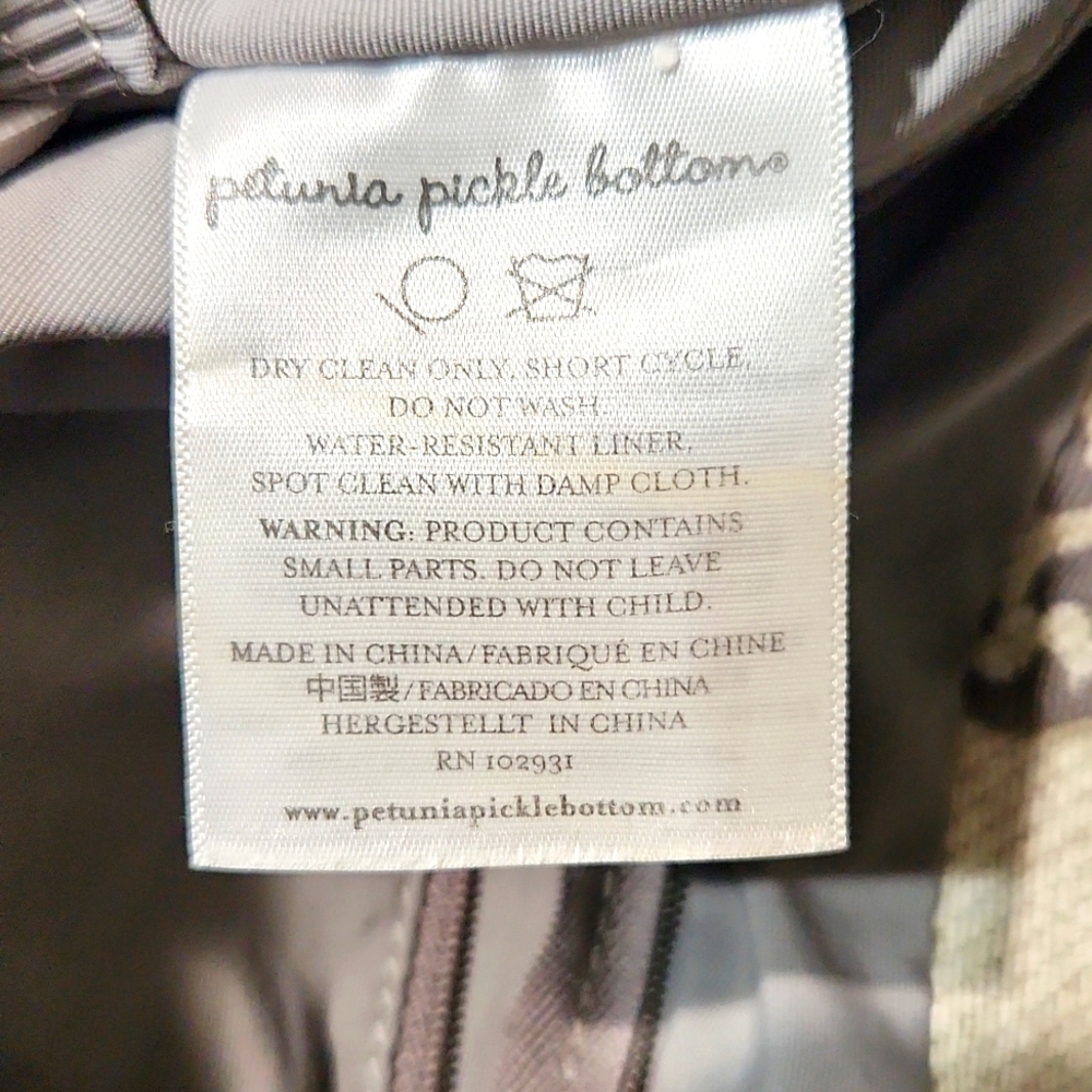 Petunia Pickle Bottom Backpack Diaper Bag Gray & Cream - Picture 8 of 10